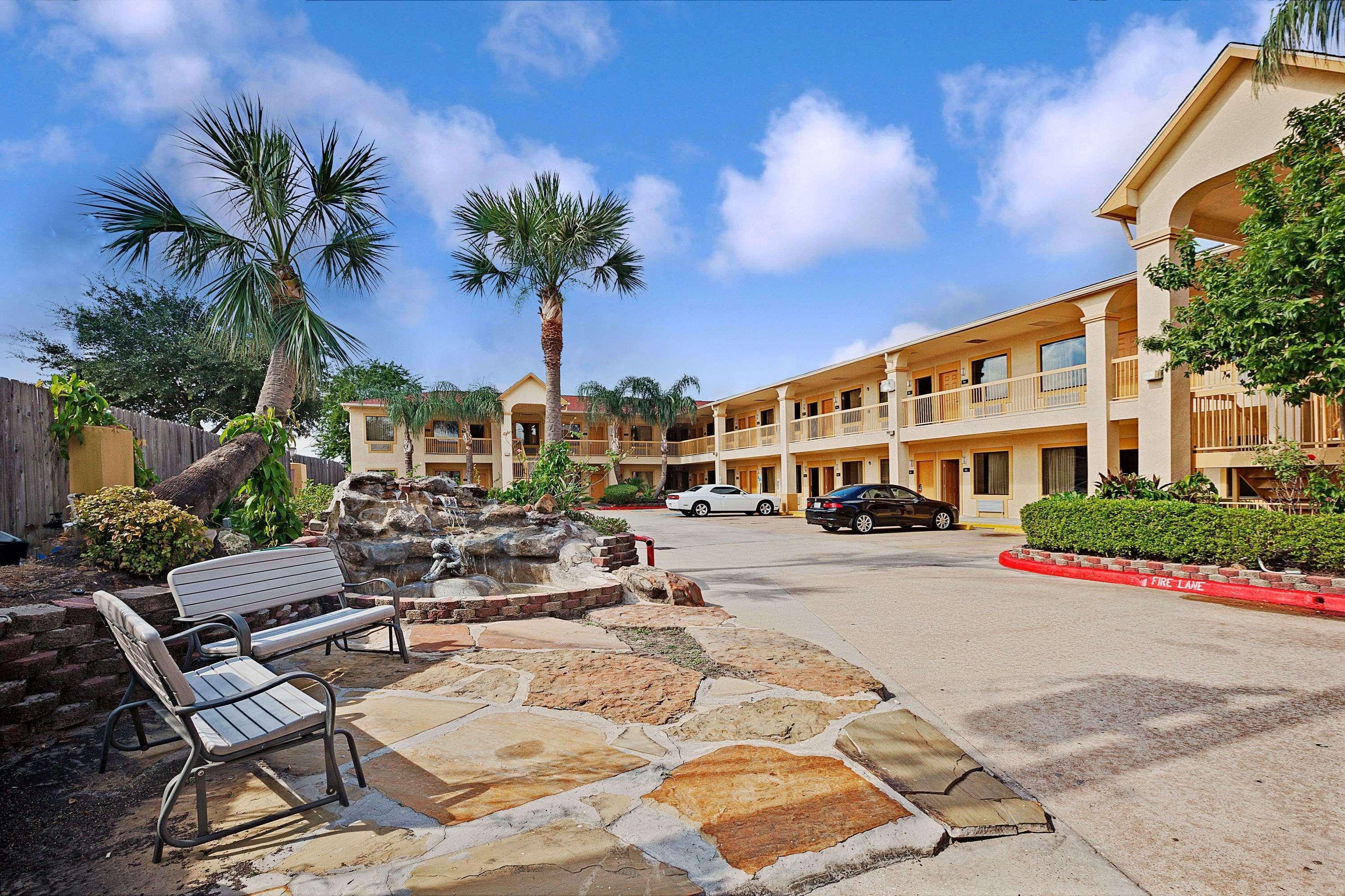 Super 8 By Wyndham Houston Hobby Airport South Hotel Ngoại thất bức ảnh